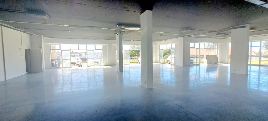 To Let commercial Property for Rent in Vredekloof Western Cape